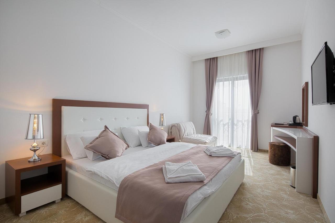 Pozzo Hotel Budua