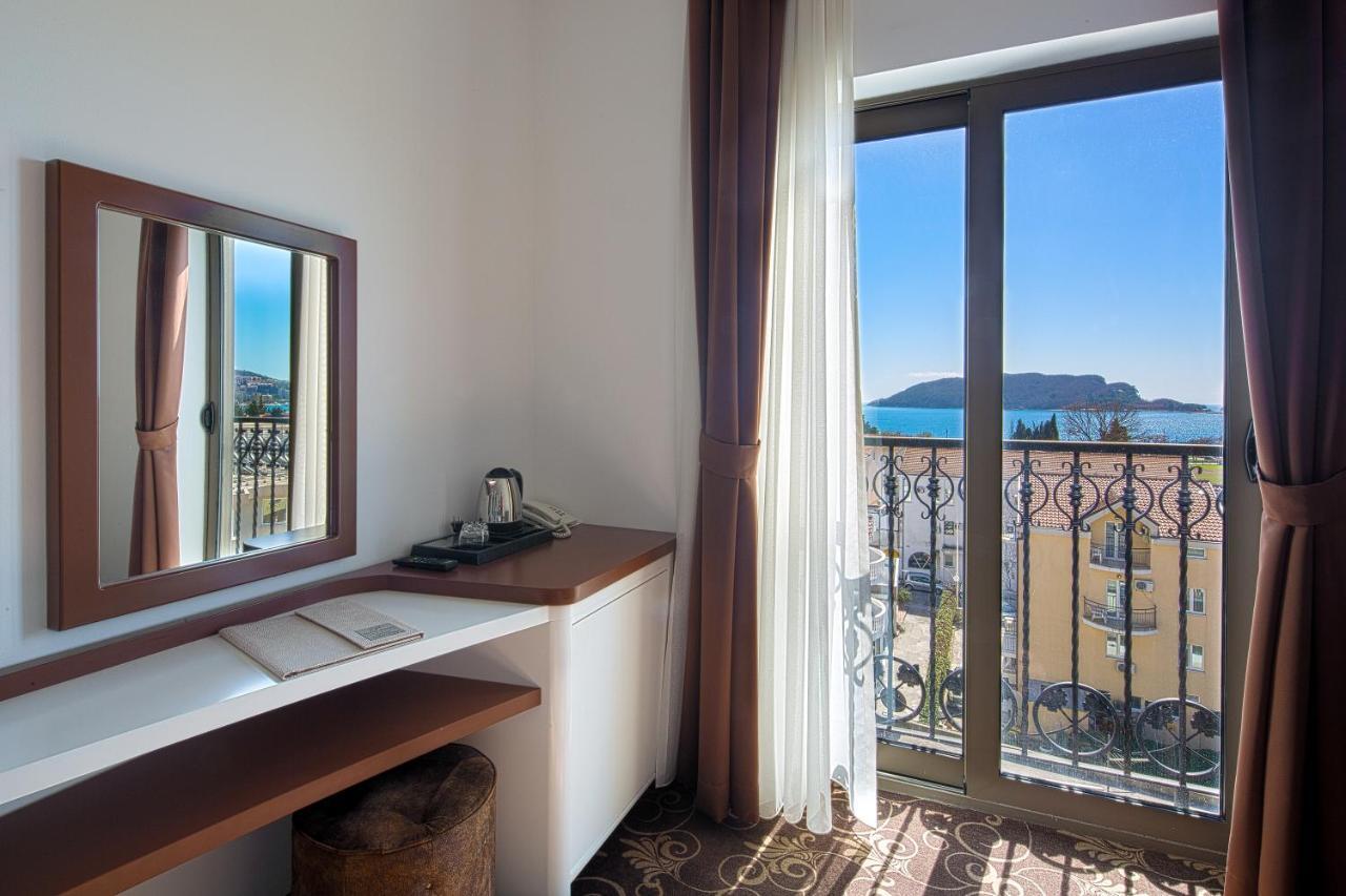 Pozzo Hotel Budua