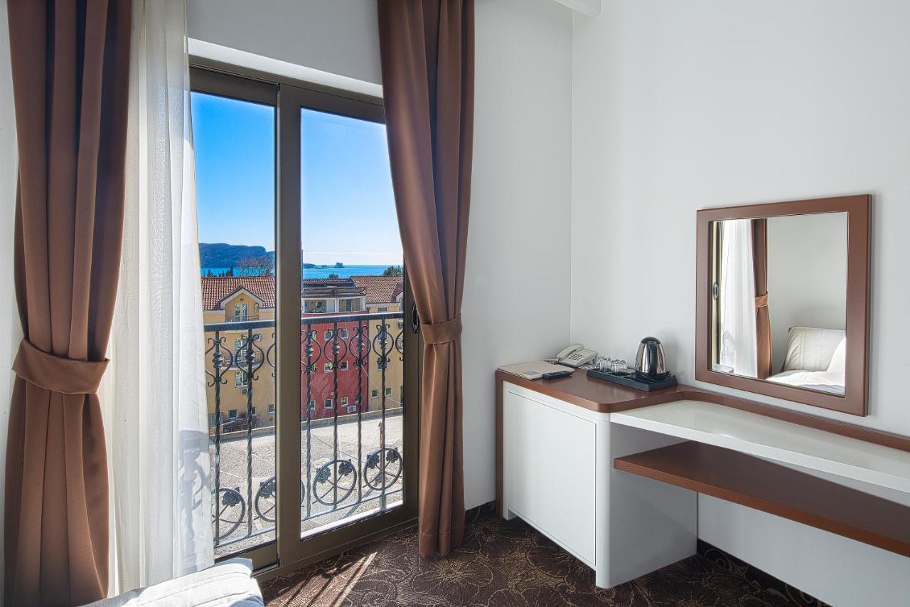 Pozzo Hotel Budua
