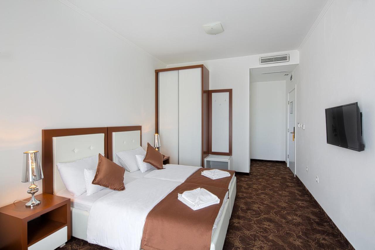 Pozzo Hotel Budua